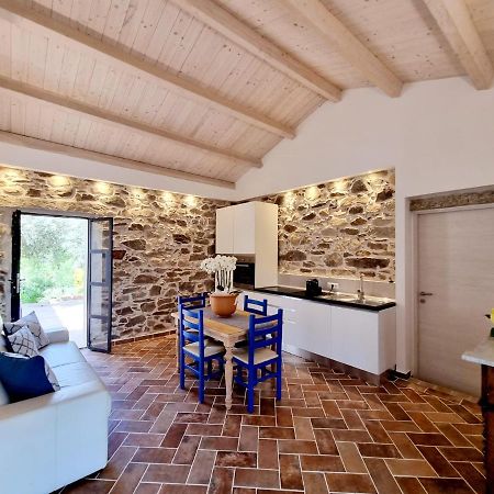 Stazzo San Teodoro La Quercia Piscina Condivisa Apartamento Exterior foto