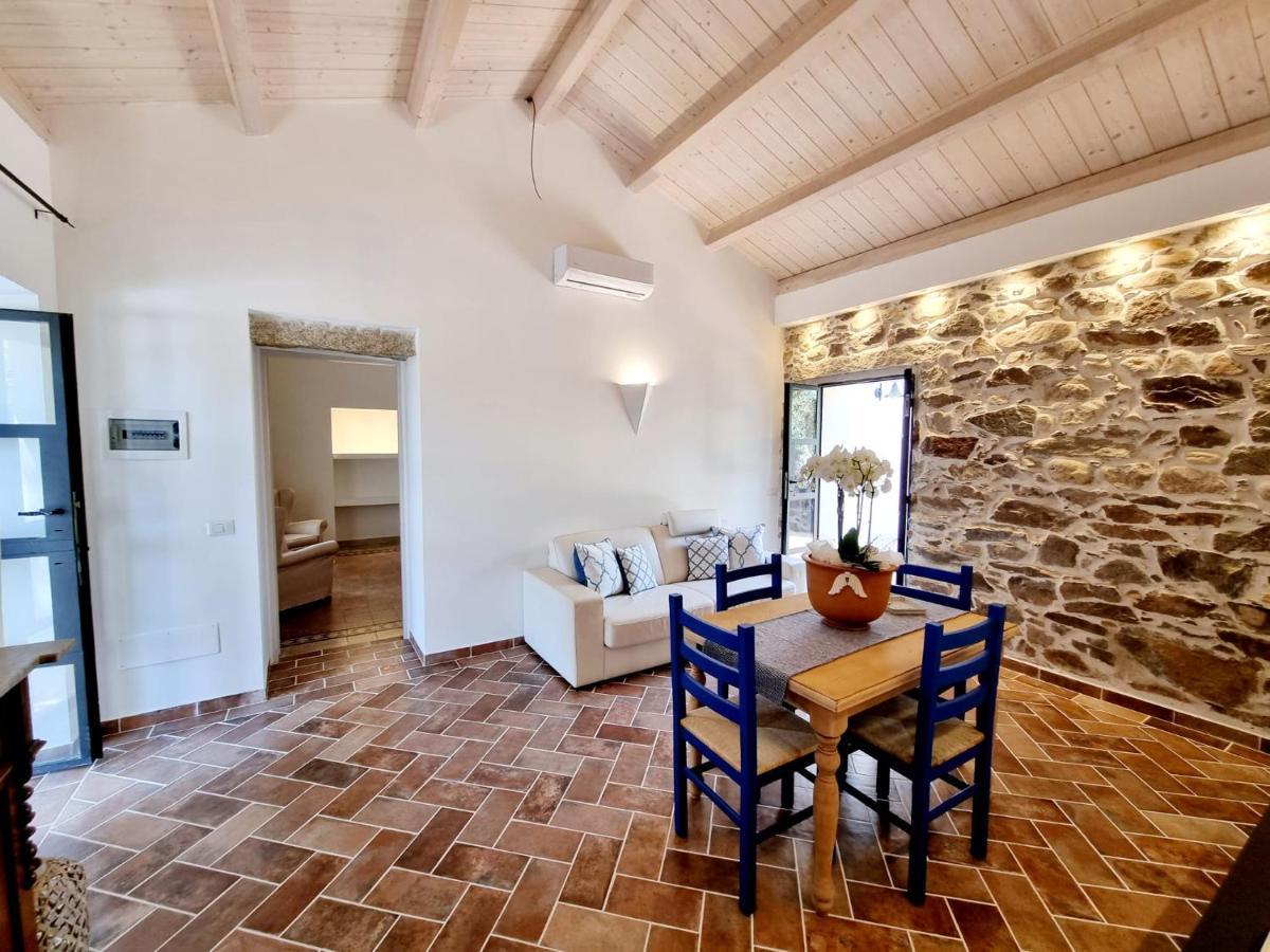 Stazzo San Teodoro La Quercia Piscina Condivisa Apartamento Exterior foto