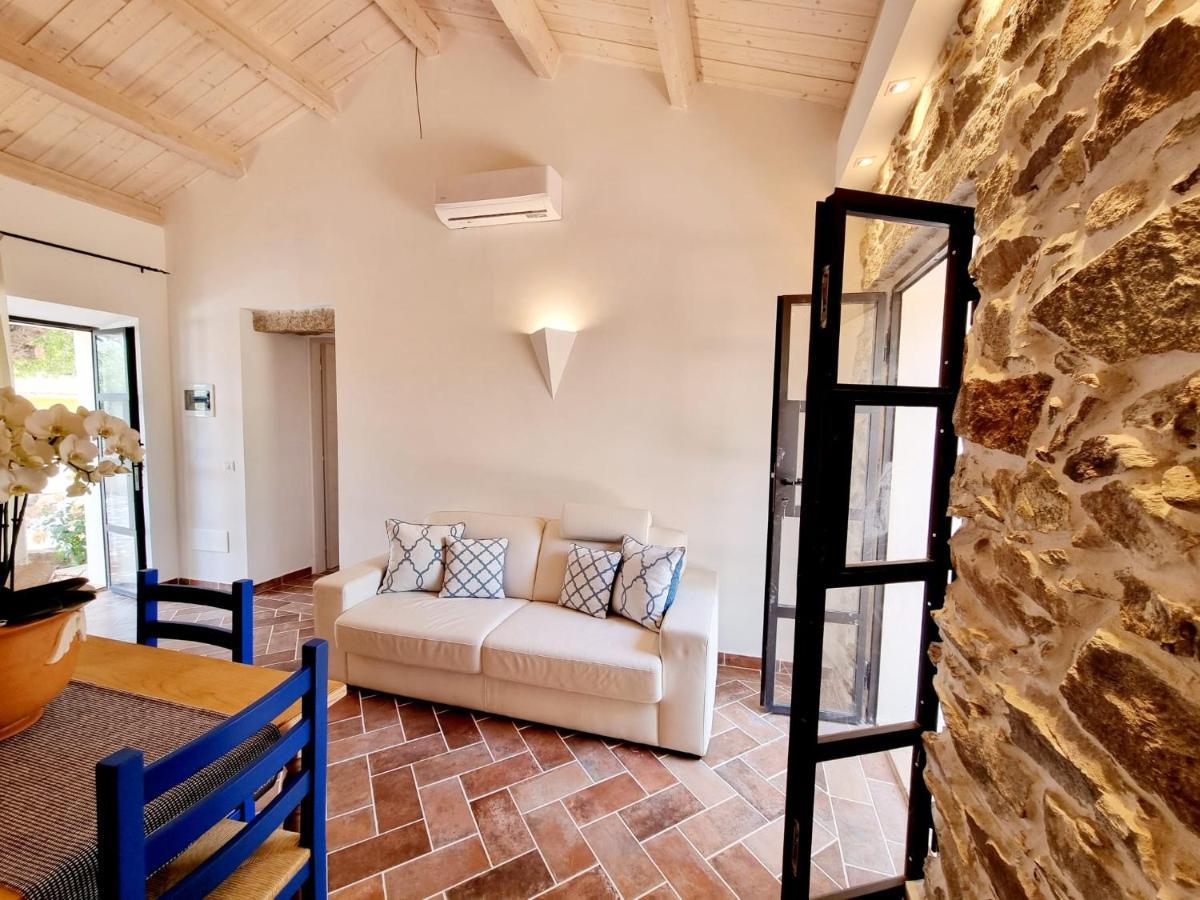 Stazzo San Teodoro La Quercia Piscina Condivisa Apartamento Exterior foto
